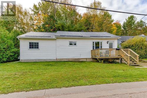 1332 Victoria Street, Petawawa, ON - Outdoor With Deck Patio Veranda