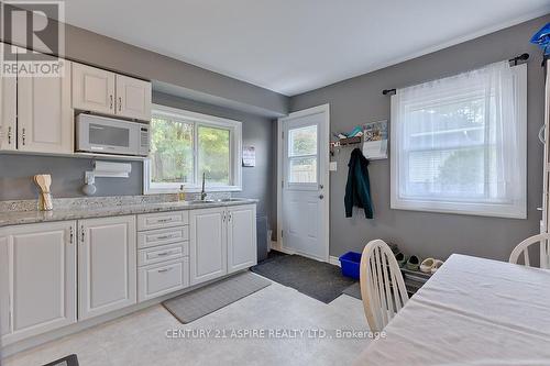 1332 Victoria Street, Petawawa, ON - Indoor Photo Showing Kitchen