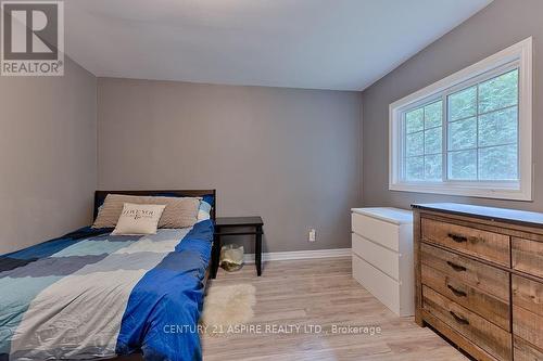 1332 Victoria Street, Petawawa, ON - Indoor Photo Showing Bedroom