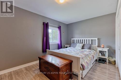 1332 Victoria Street, Petawawa, ON - Indoor Photo Showing Bedroom