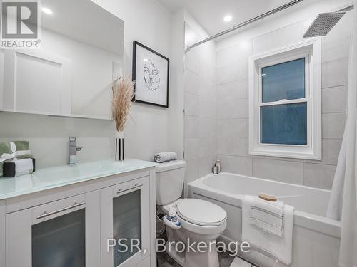 96 Winnett Avenue, Toronto, ON - Indoor Photo Showing Bathroom