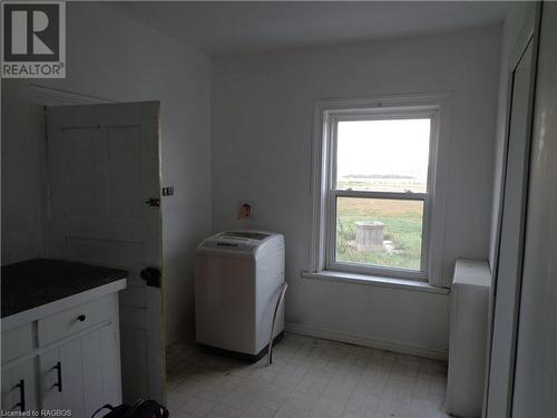 1224 Concession 10, Kincardine Twp, ON - Indoor Photo Showing Laundry Room