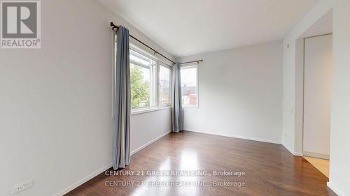 8 - 56 Lippincott Street, Toronto, ON - Indoor Photo Showing Other Room