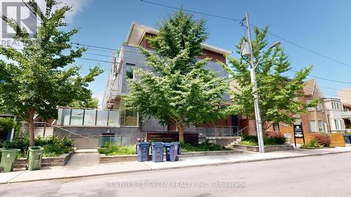 8 - 56 Lippincott Street, Toronto, ON - Outdoor