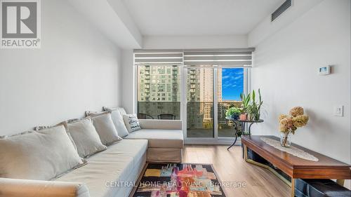 1508 - 20 Tubman Avenue, Toronto, ON - Indoor Photo Showing Living Room