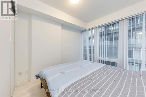 303 - 60 Shuter Street, Toronto, ON - Indoor Photo Showing Bedroom