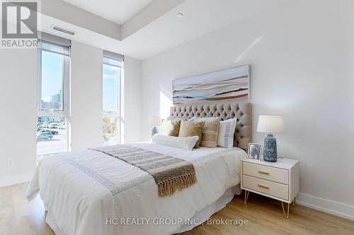 201 - 150 Fairview Mall Drive, Toronto, ON - Indoor Photo Showing Bedroom