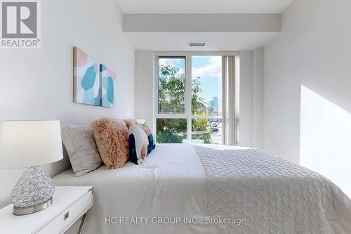 201 - 150 Fairview Mall Drive, Toronto, ON - Indoor Photo Showing Bedroom