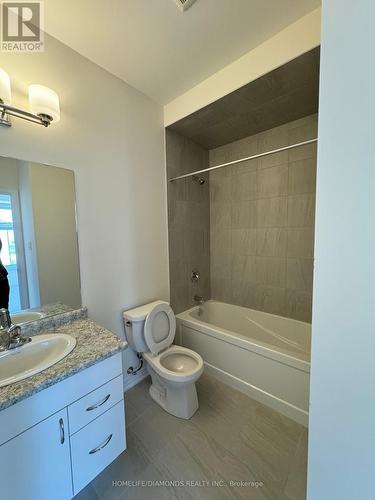 15 Fieldridge Crescent, Brampton, ON - Indoor Photo Showing Bathroom