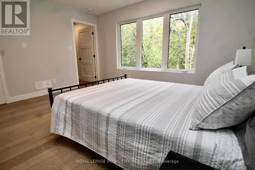 179048 Grey Road 17 Road, Georgian Bluffs, ON - Indoor Photo Showing Bedroom