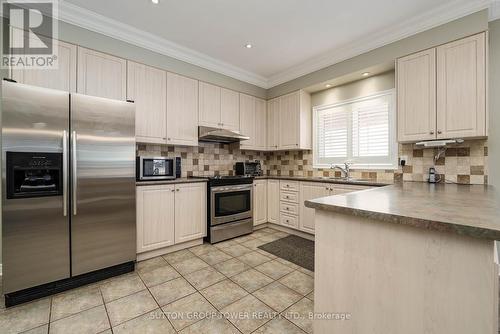 41 Vas Road, Vaughan, ON - Indoor Photo Showing Kitchen