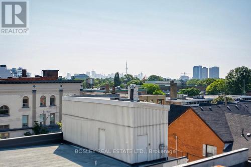 2909 Dundas Street W, Toronto, ON 