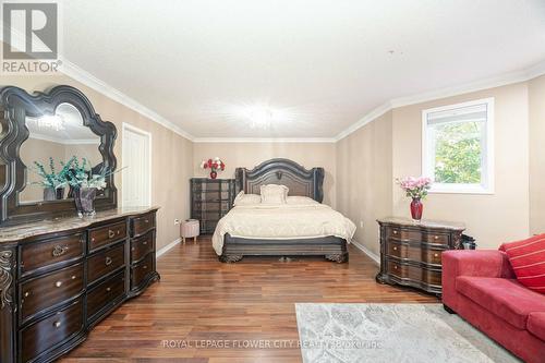 35 Jones Drive, Barrie, ON - Indoor Photo Showing Bedroom