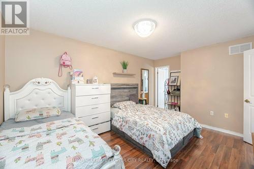 35 Jones Drive, Barrie, ON - Indoor Photo Showing Bedroom