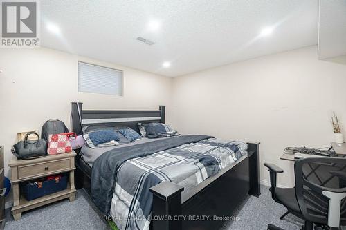 35 Jones Drive, Barrie, ON - Indoor Photo Showing Bedroom