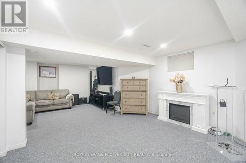 35 Jones Drive, Barrie, ON - Indoor