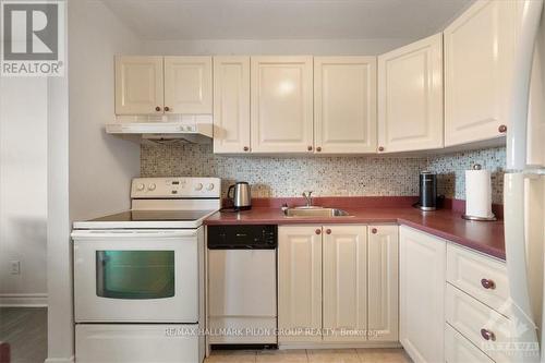 714 - 2020 Jasmine Crescent, Ottawa, ON - Indoor Photo Showing Kitchen