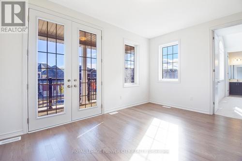 32 Twinleaf Crescent, Adjala-Tosorontio, ON - Indoor Photo Showing Other Room