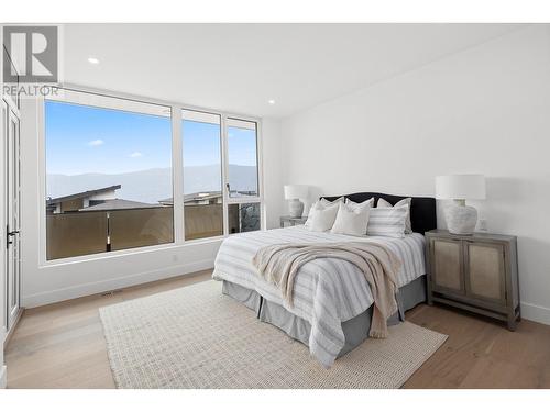 9857 Beacon Hill Drive, Lake Country, BC - Indoor Photo Showing Bedroom