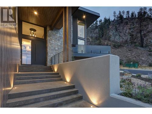 9857 Beacon Hill Drive, Lake Country, BC - Outdoor