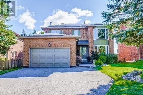 74 Attridge Drive, Aurora, ON - Outdoor With Facade