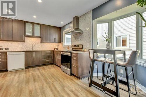 25 Sarrazin Way, Ottawa, ON - Indoor Photo Showing Kitchen