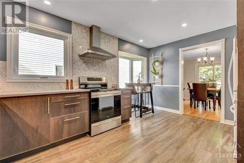 25 Sarrazin Way, Ottawa, ON - Indoor Photo Showing Kitchen With Upgraded Kitchen