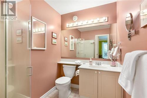 266 Church Street, Brockville, ON - Indoor Photo Showing Bathroom