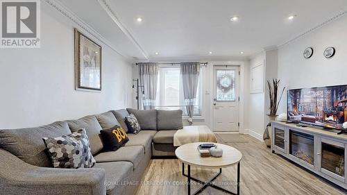 23 Failsworth Avenue, Toronto, ON - Indoor Photo Showing Living Room