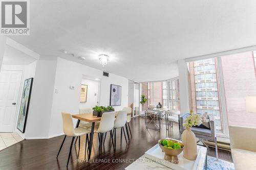 1402 - 55 Centre Avenue, Toronto, ON - Indoor