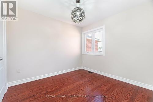 524 Lumberton Crescent, Mississauga, ON - Indoor Photo Showing Other Room