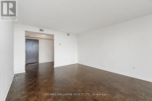 902 - 900 Yonge Street, Toronto, ON - Indoor Photo Showing Other Room