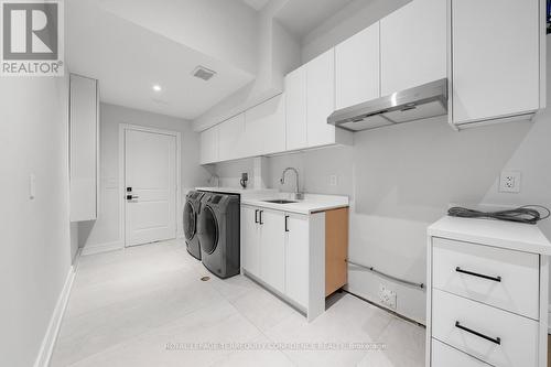 68 Lynnhaven Road, Toronto, ON - Indoor Photo Showing Laundry Room