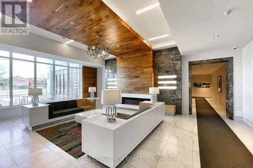 2101 - 7890 Bathurst Street, Vaughan, ON - Indoor