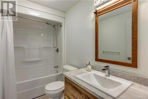 10 Shad Court, Moncton, NB - Indoor Photo Showing Bathroom