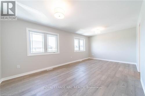 1 Alicia Crescent, Thorold, ON - Indoor Photo Showing Other Room