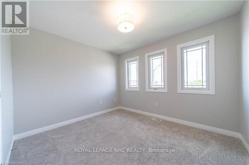 1 Alicia Crescent, Thorold, ON - Indoor Photo Showing Other Room