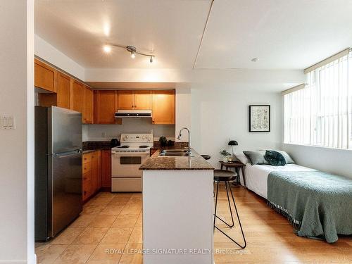 219-323 Richmond St E, Toronto, ON - Indoor Photo Showing Kitchen With Double Sink