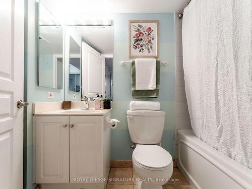 219-323 Richmond St E, Toronto, ON - Indoor Photo Showing Bathroom