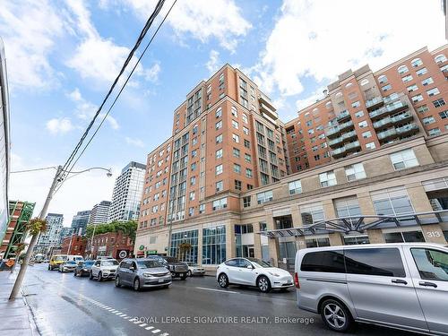 219-323 Richmond St E, Toronto, ON - Outdoor With Facade