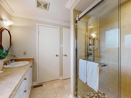 120-24 Fundy Bay Blvd, Toronto, ON - Indoor Photo Showing Bathroom