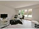 Main-115 Briarwood Cres, Hamilton, ON  - Indoor Photo Showing Living Room 