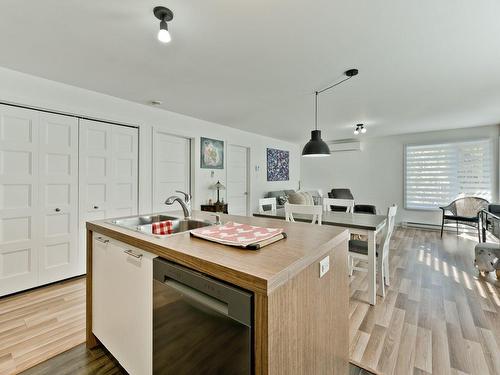 Vue d'ensemble - 1583  - 1589 Rue Principale E., Magog, QC - Indoor Photo Showing Kitchen With Double Sink