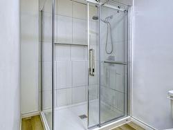 Ensuite bathroom - 