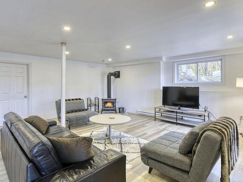 Family room - 252 Ch. Isaac-Grégoire S., La Minerve, QC - Indoor Photo Showing Living Room