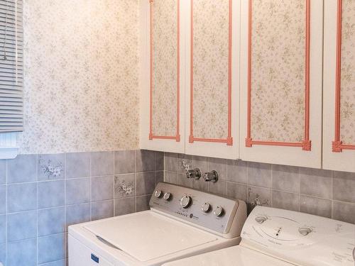 Bathroom - 590 Rue Notre-Dame, Saint-Tite, QC - Indoor Photo Showing Laundry Room