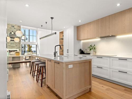 Kitchen - 165 Rue De Rouville, Bromont, QC - Indoor Photo Showing Kitchen With Upgraded Kitchen