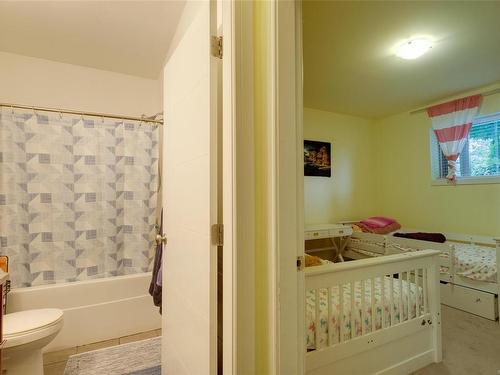 103-2732 Matson Rd, Langford, BC - Indoor Photo Showing Bathroom