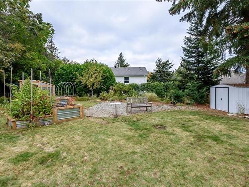 1664 Elm Ave, Comox, BC 