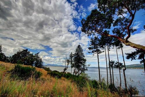 122 Narrows West Rd, Salt Spring, BC 